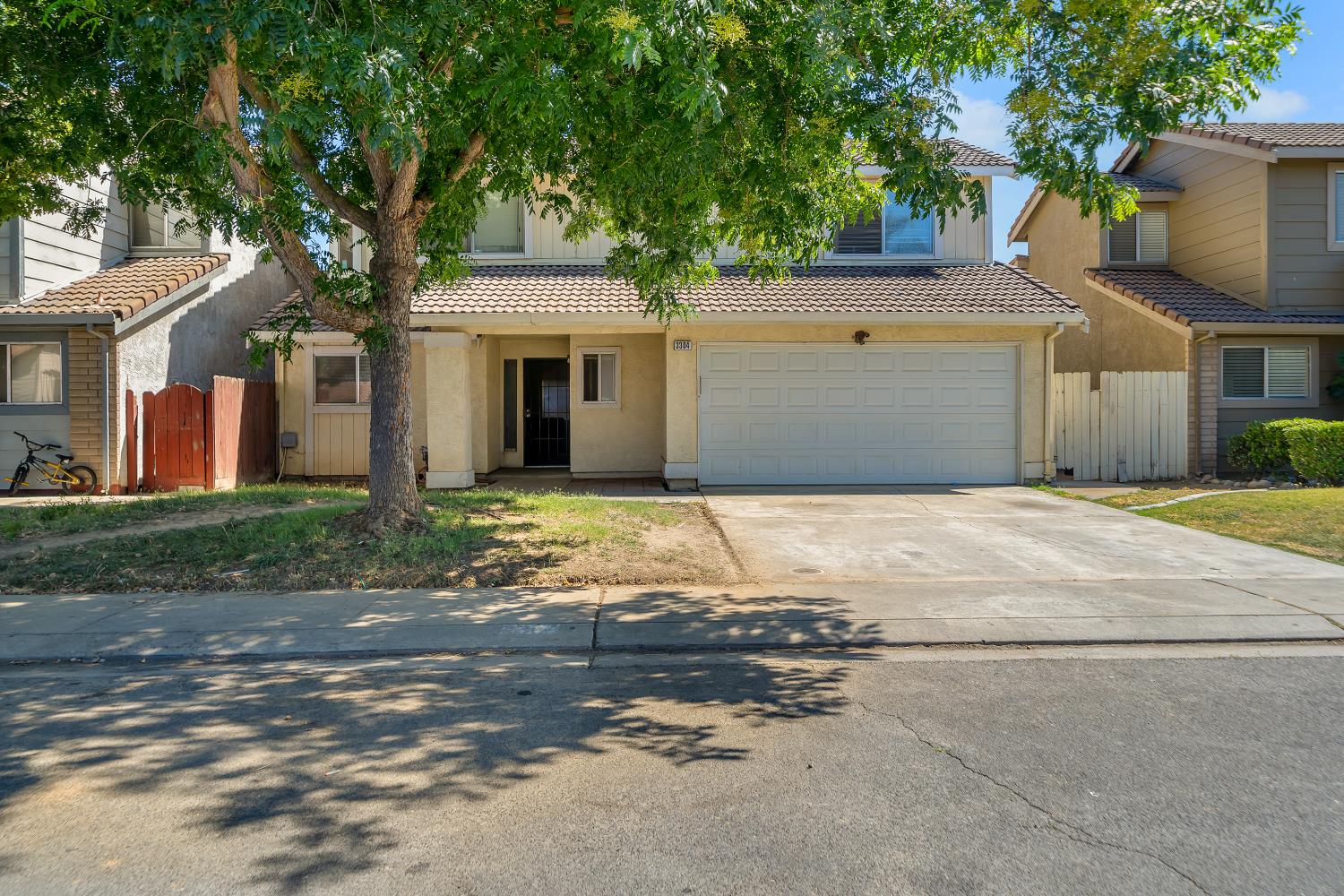 3304 WAYNESBORO Ct, Ceres, CA 95307