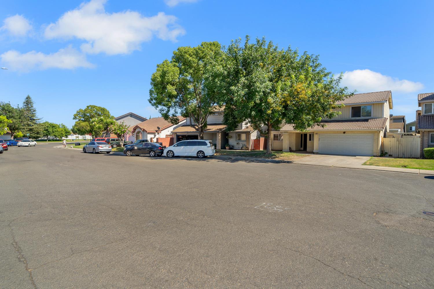 3304 WAYNESBORO Ct, Ceres, CA 95307