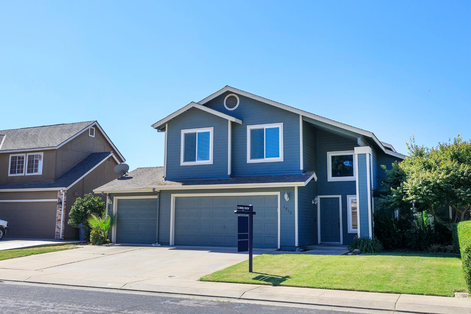1513 Ullrey Ave, Escalon, CA 95320