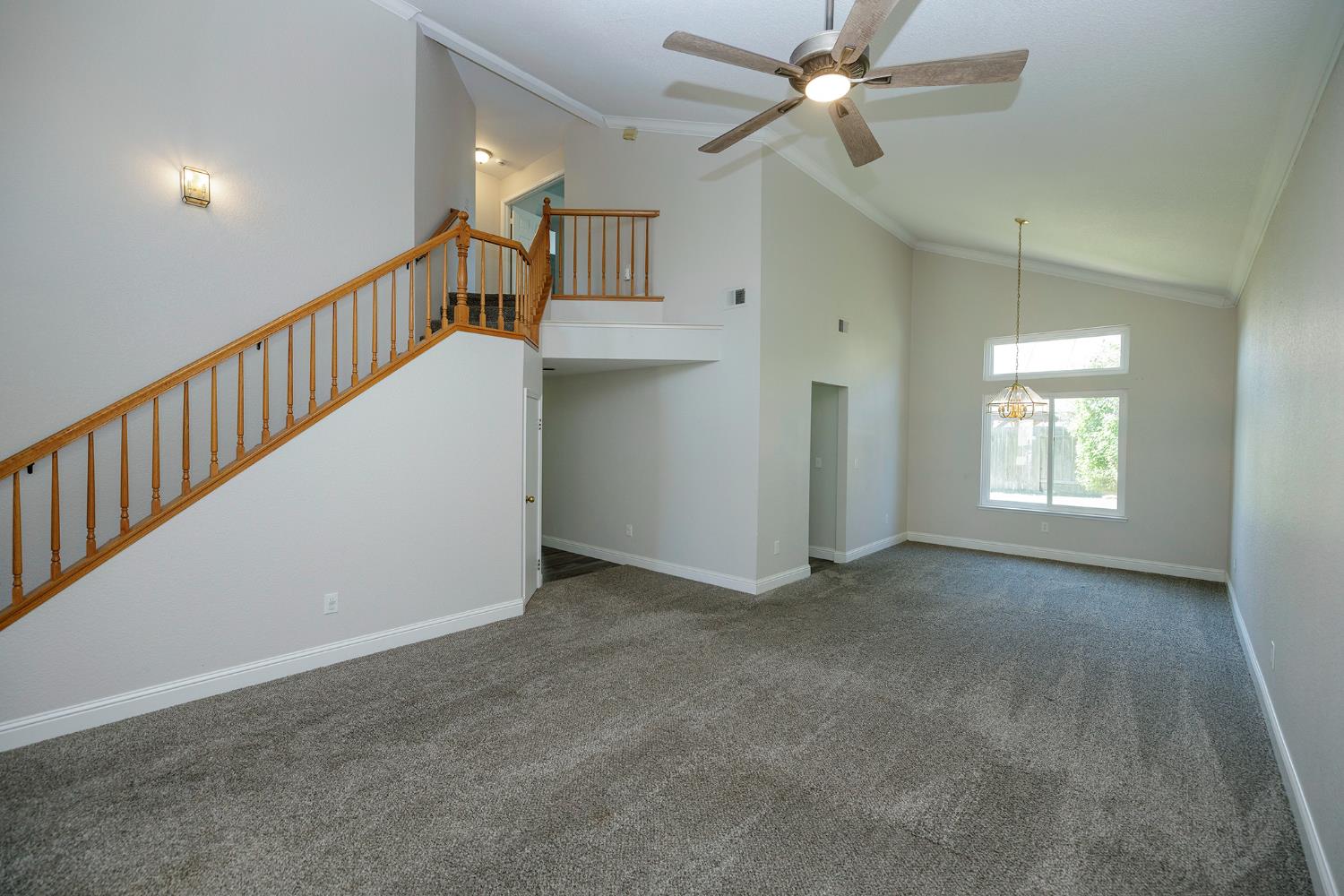 1513 Ullrey Ave, Escalon, CA 95320