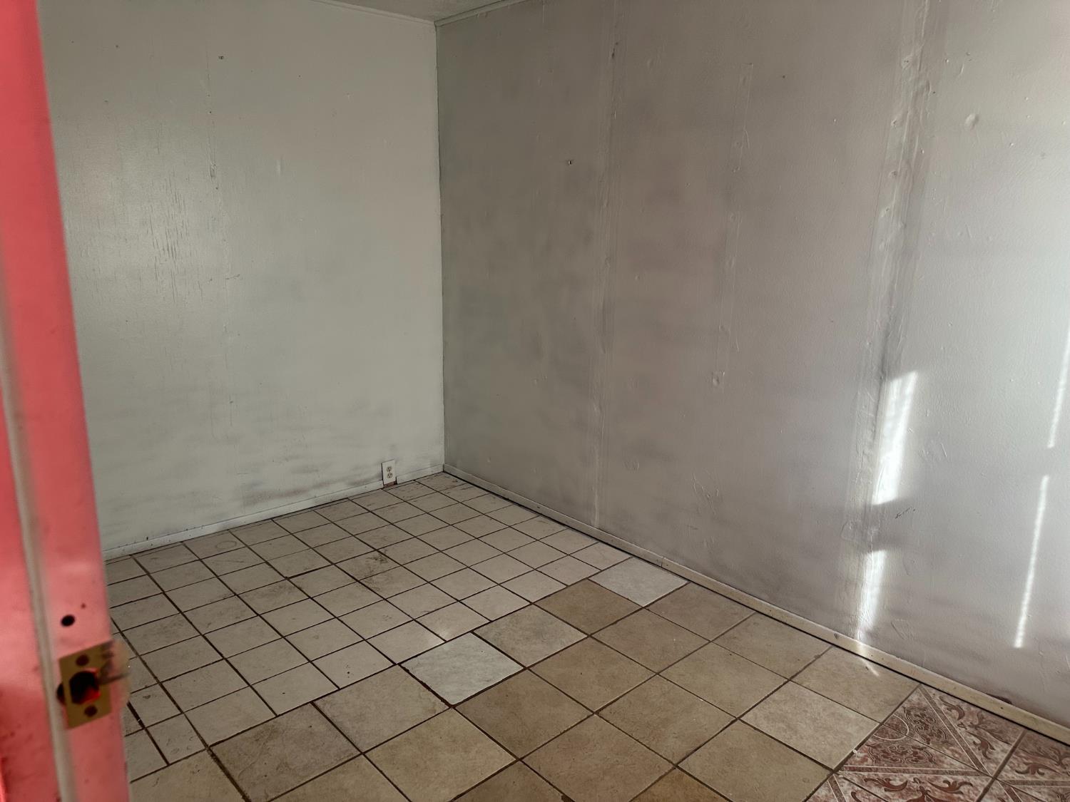 7900 Myrtle Ave, Winton, CA 95388