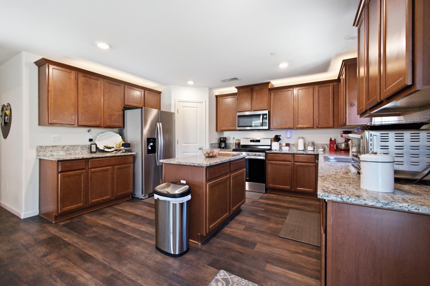 139 Sterling St, Los Banos, CA 93635