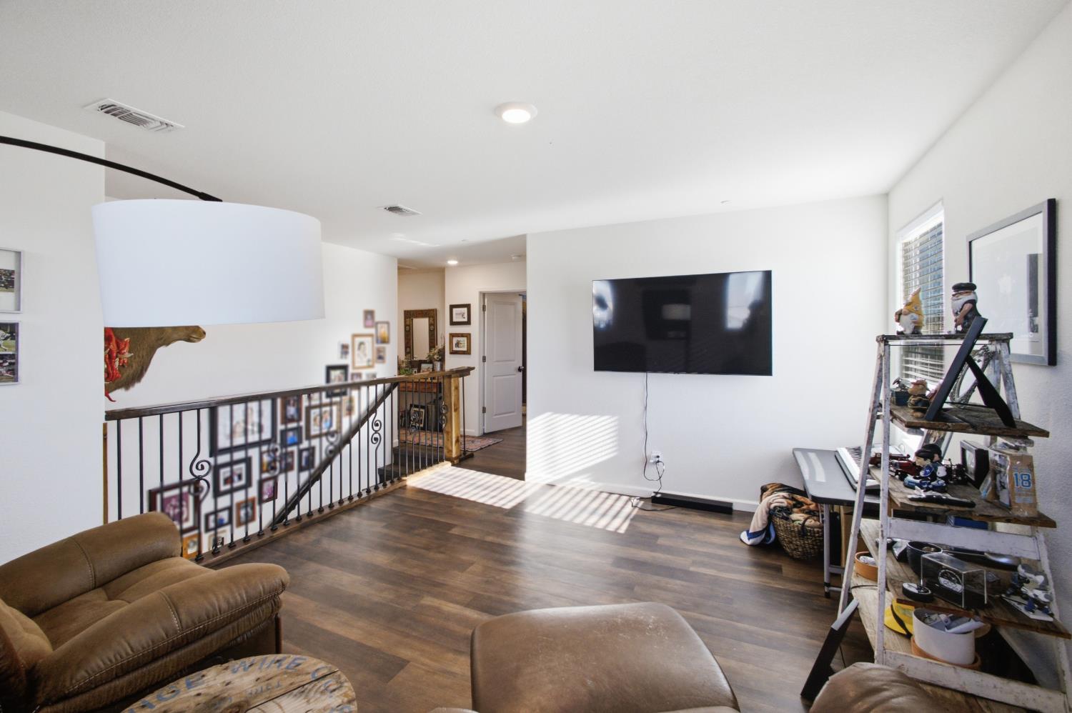 139 Sterling St, Los Banos, CA 93635