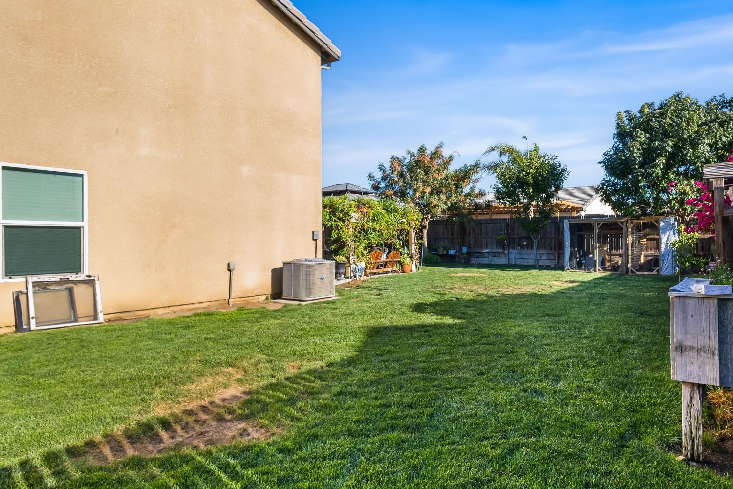 139 Sterling St, Los Banos, CA 93635