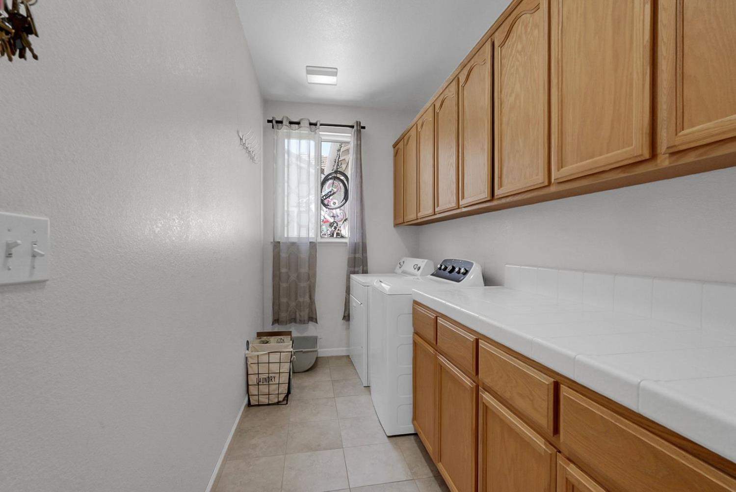 3786 7198 Waynesboro, Ceres, CA 95307