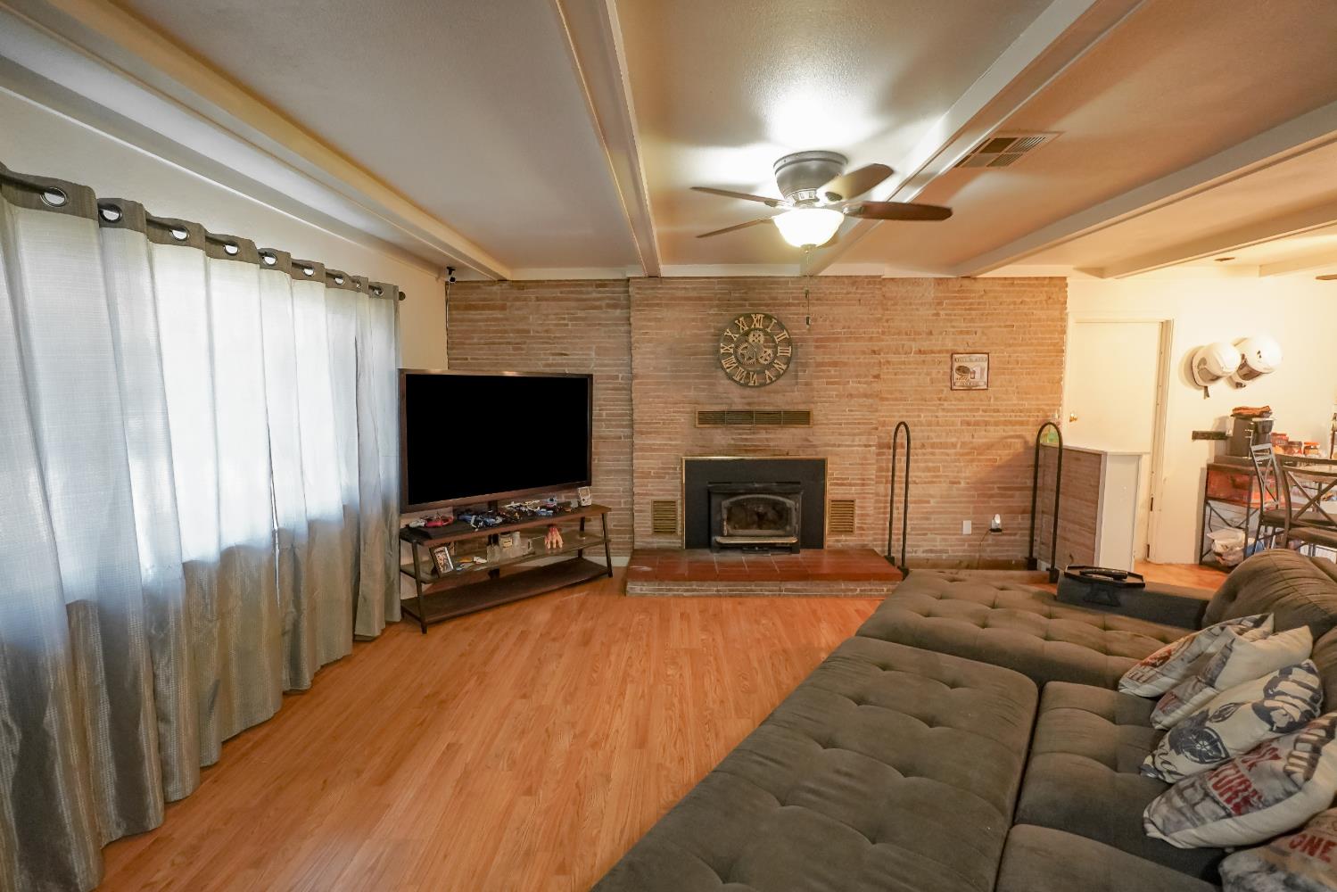 2729 Pioneer St, Merced, CA 95341