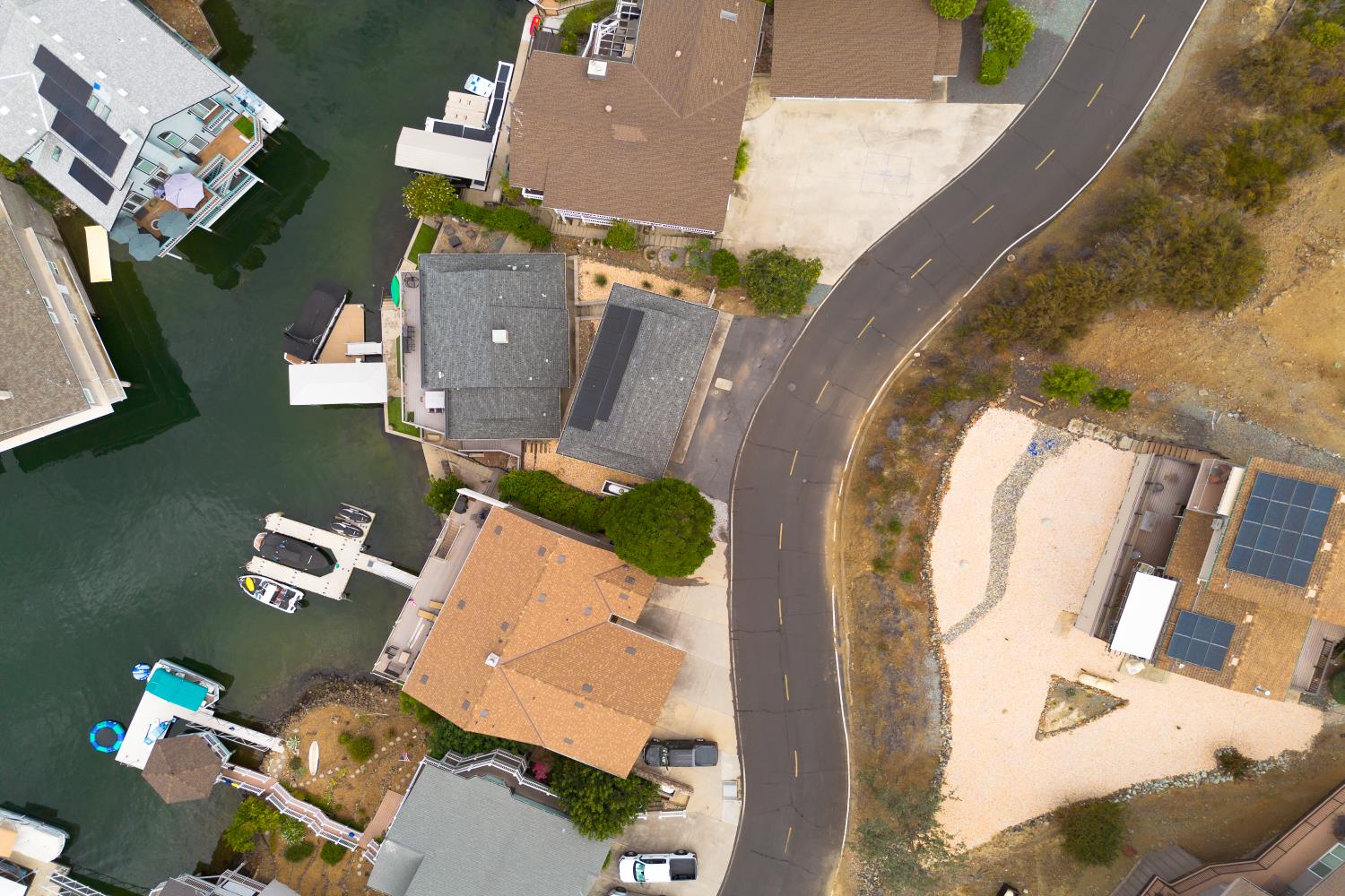 762 Poker Flat Rd, Copperopolis, CA 95228