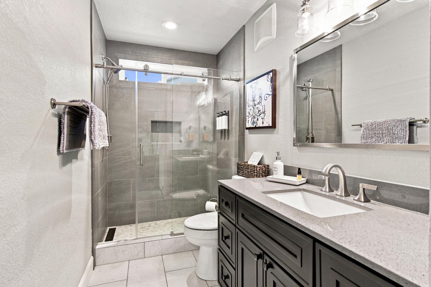 762 Poker Flat Rd, Copperopolis, CA 95228