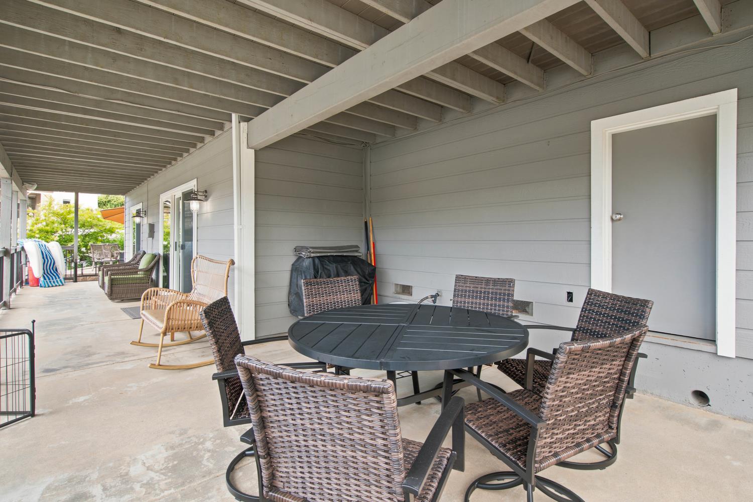 762 Poker Flat Rd, Copperopolis, CA 95228