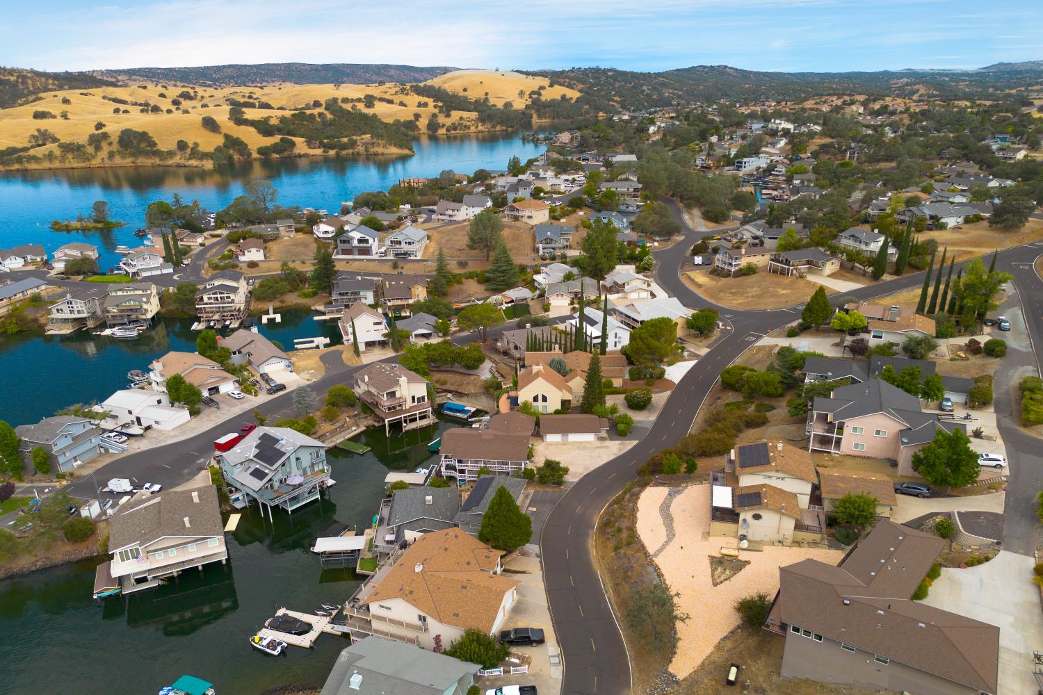 762 Poker Flat Rd, Copperopolis, CA 95228