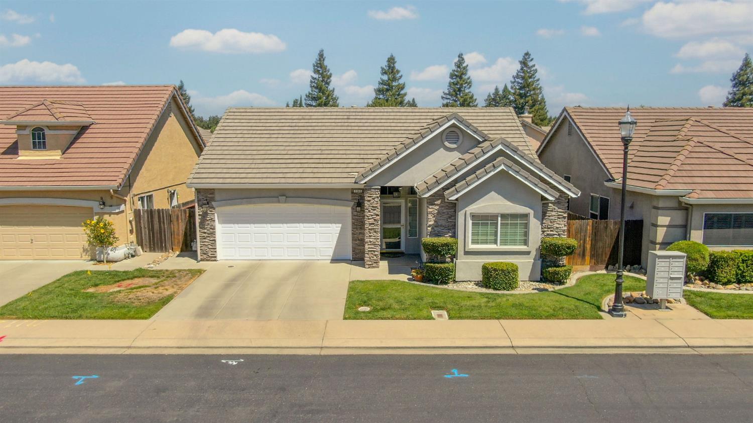 2204 Perth Dr, Modesto, CA 95355