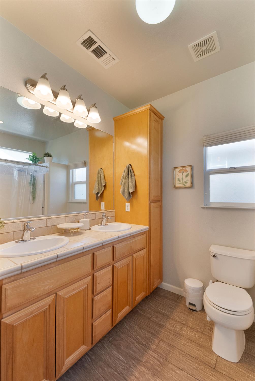 2204 Perth Dr, Modesto, CA 95355