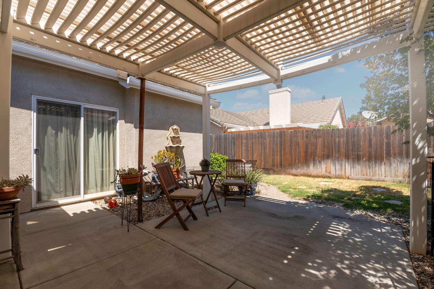 2204 Perth Dr, Modesto, CA 95355