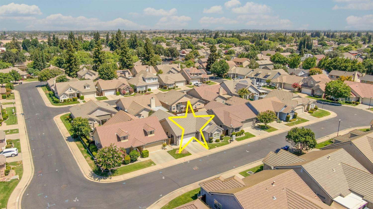 2204 Perth Dr, Modesto, CA 95355