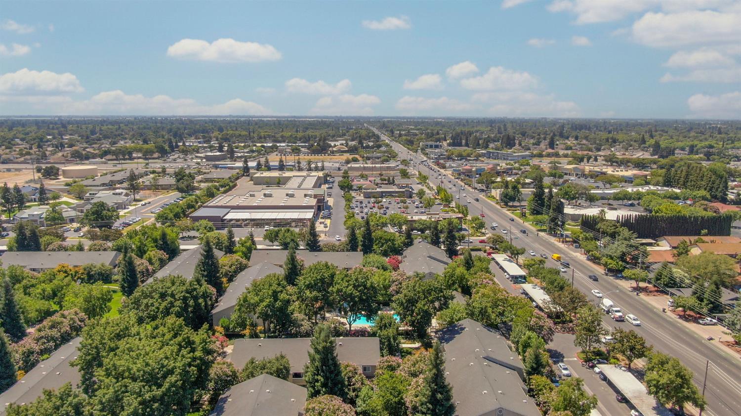 2204 Perth Dr, Modesto, CA 95355