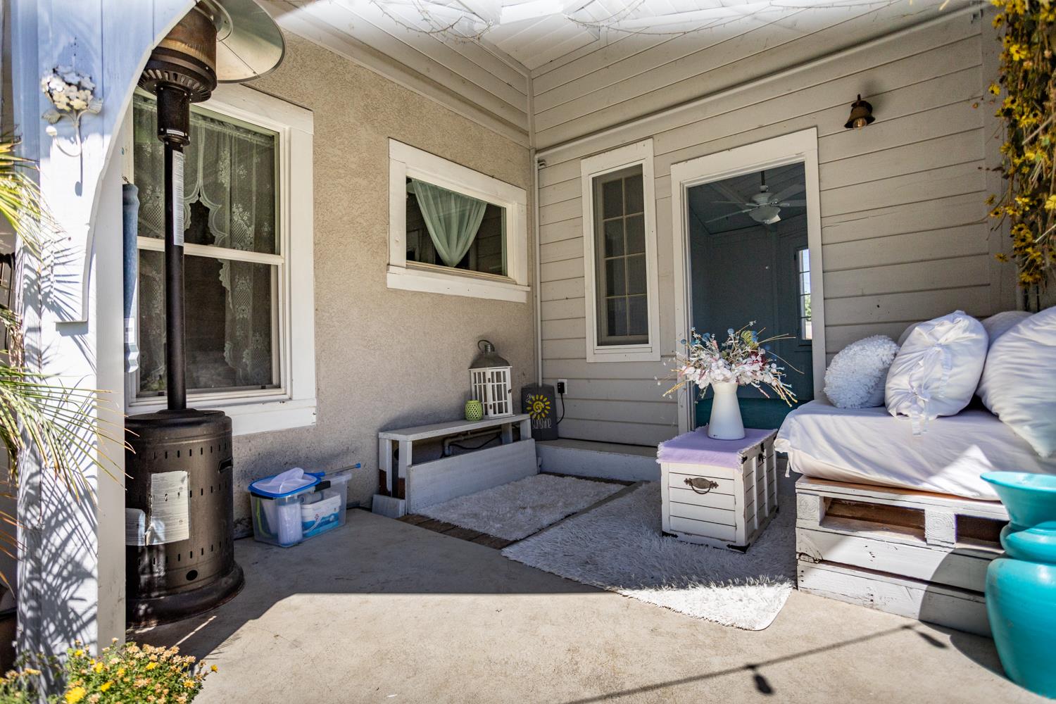 184 Stanislaus Ave, Oakdale, CA 95361