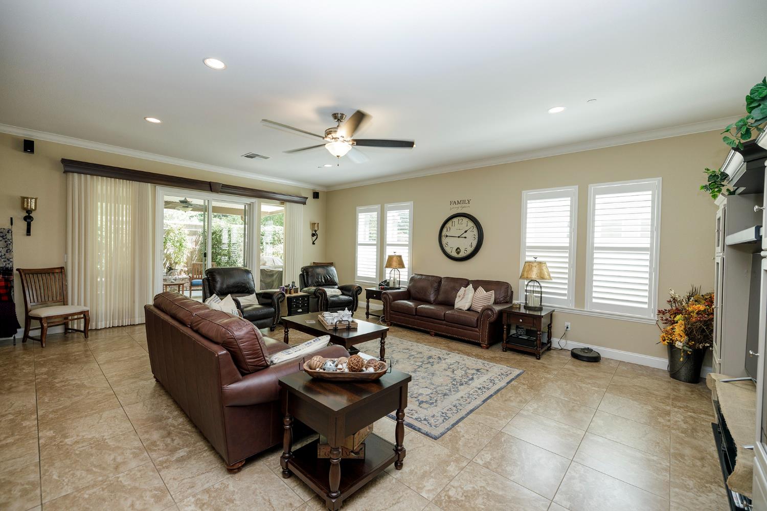 391 Via Attivo, Oakdale, CA 95361