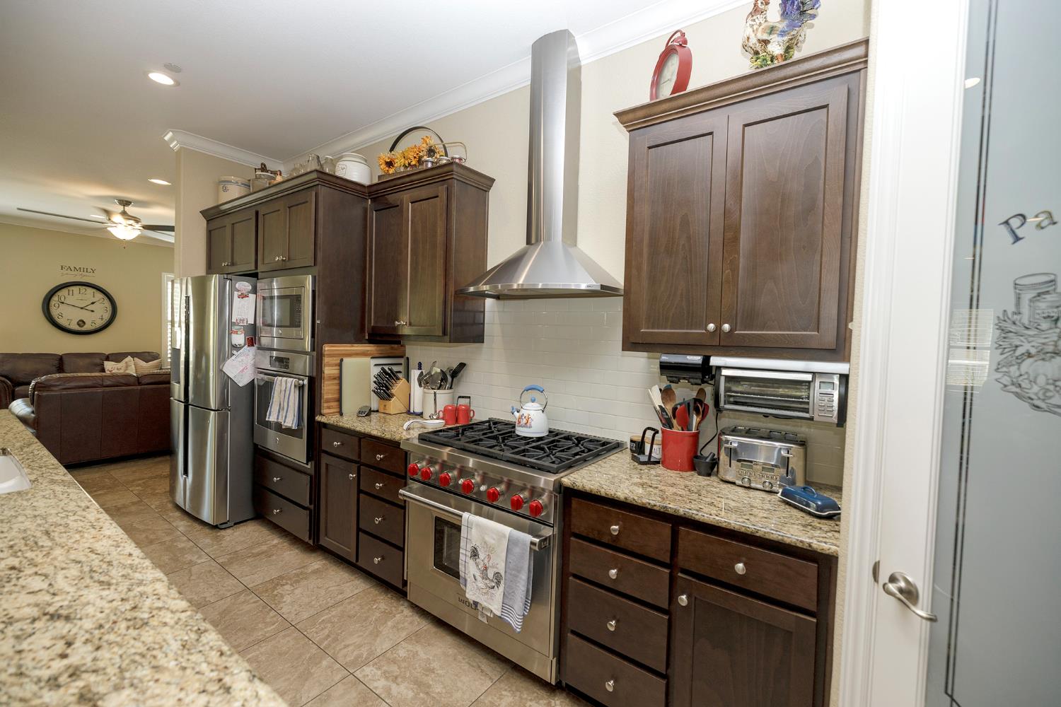 391 Via Attivo, Oakdale, CA 95361