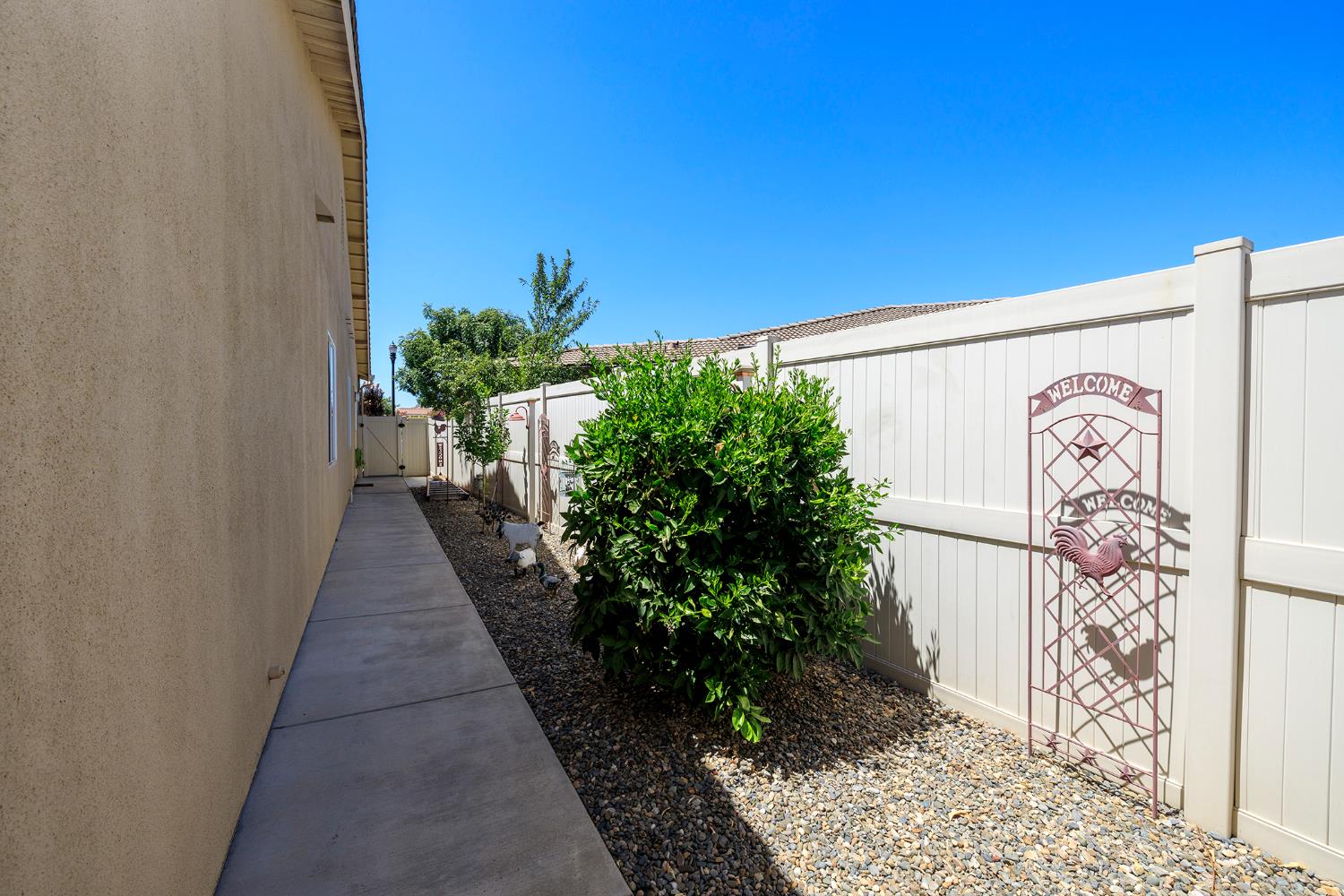 391 Via Attivo, Oakdale, CA 95361