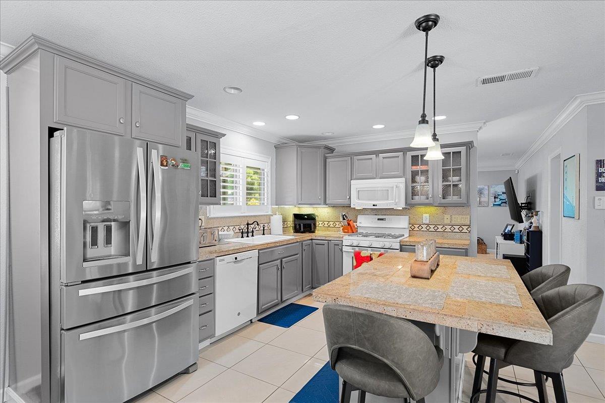 1013 Landee Way, Modesto, CA 95355