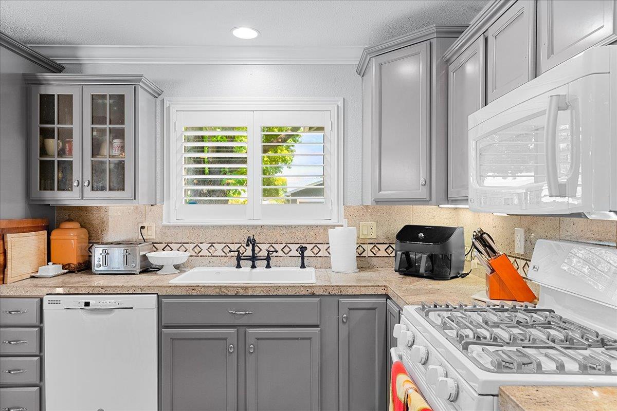 1013 Landee Way, Modesto, CA 95355