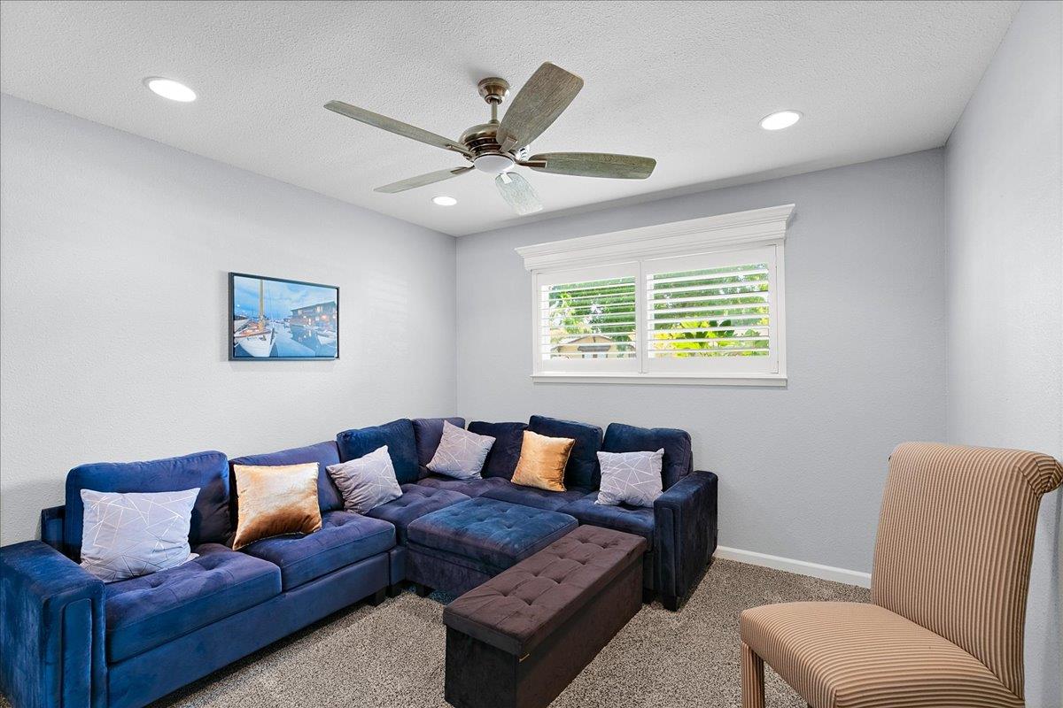 1013 Landee Way, Modesto, CA 95355