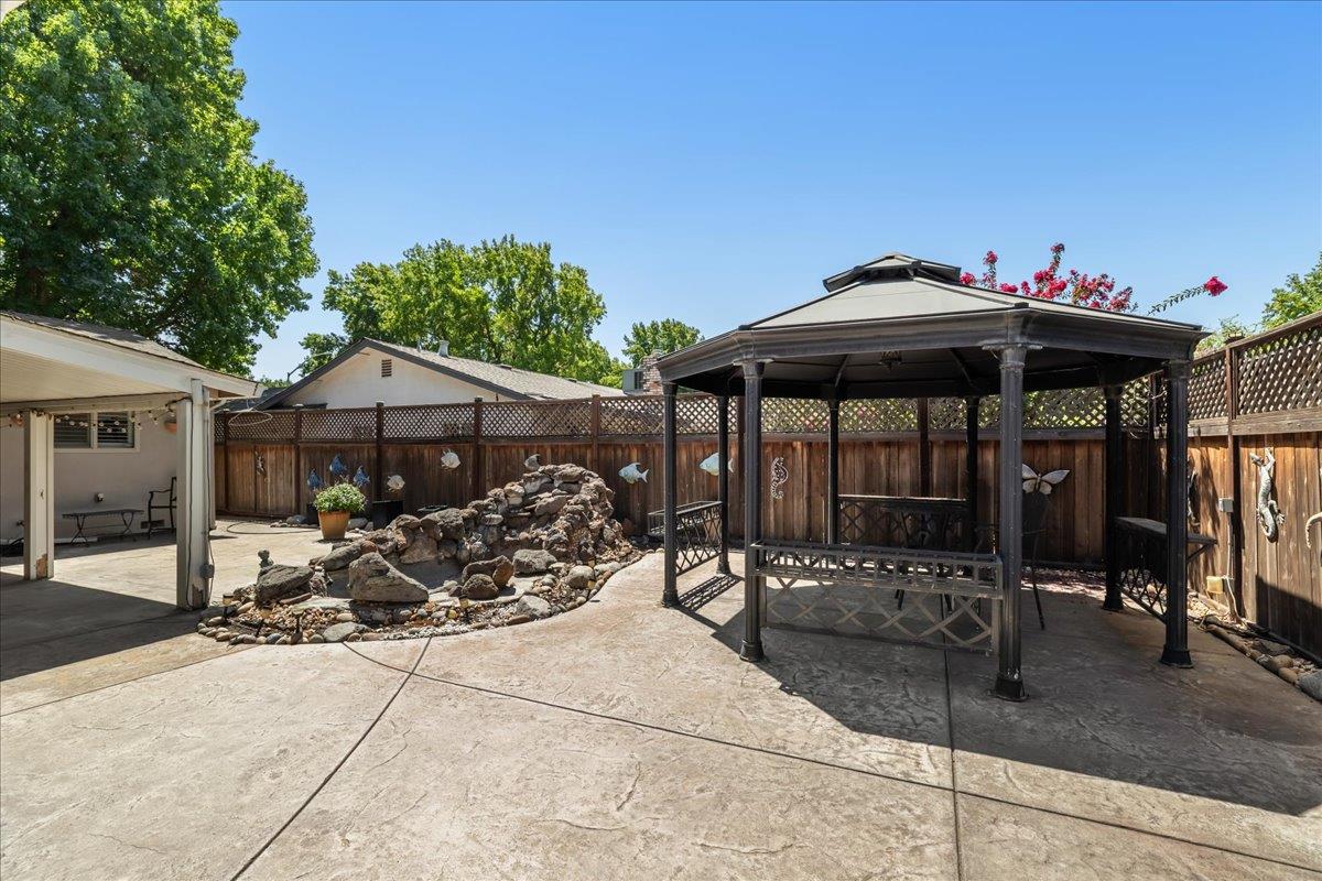 1013 Landee Way, Modesto, CA 95355