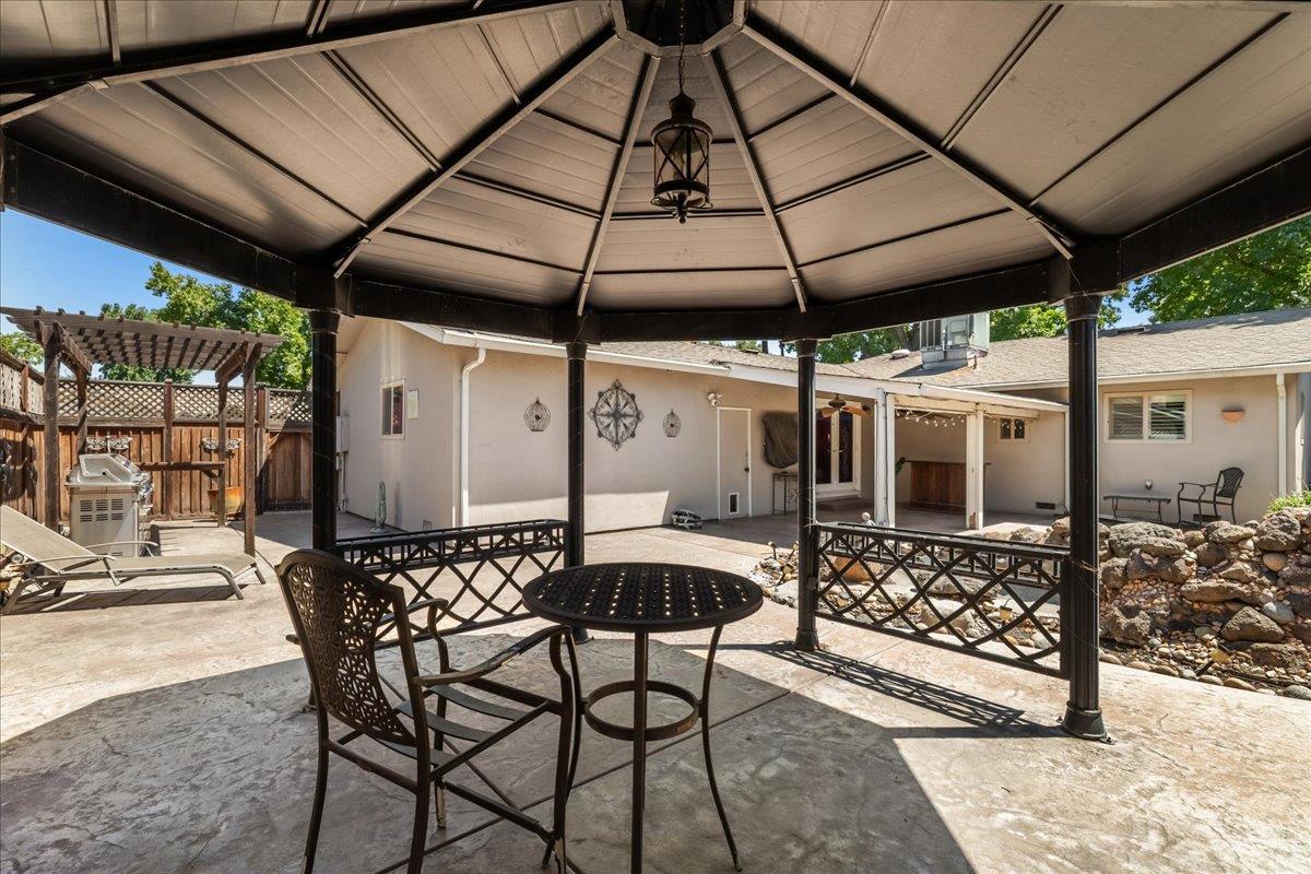 1013 Landee Way, Modesto, CA 95355