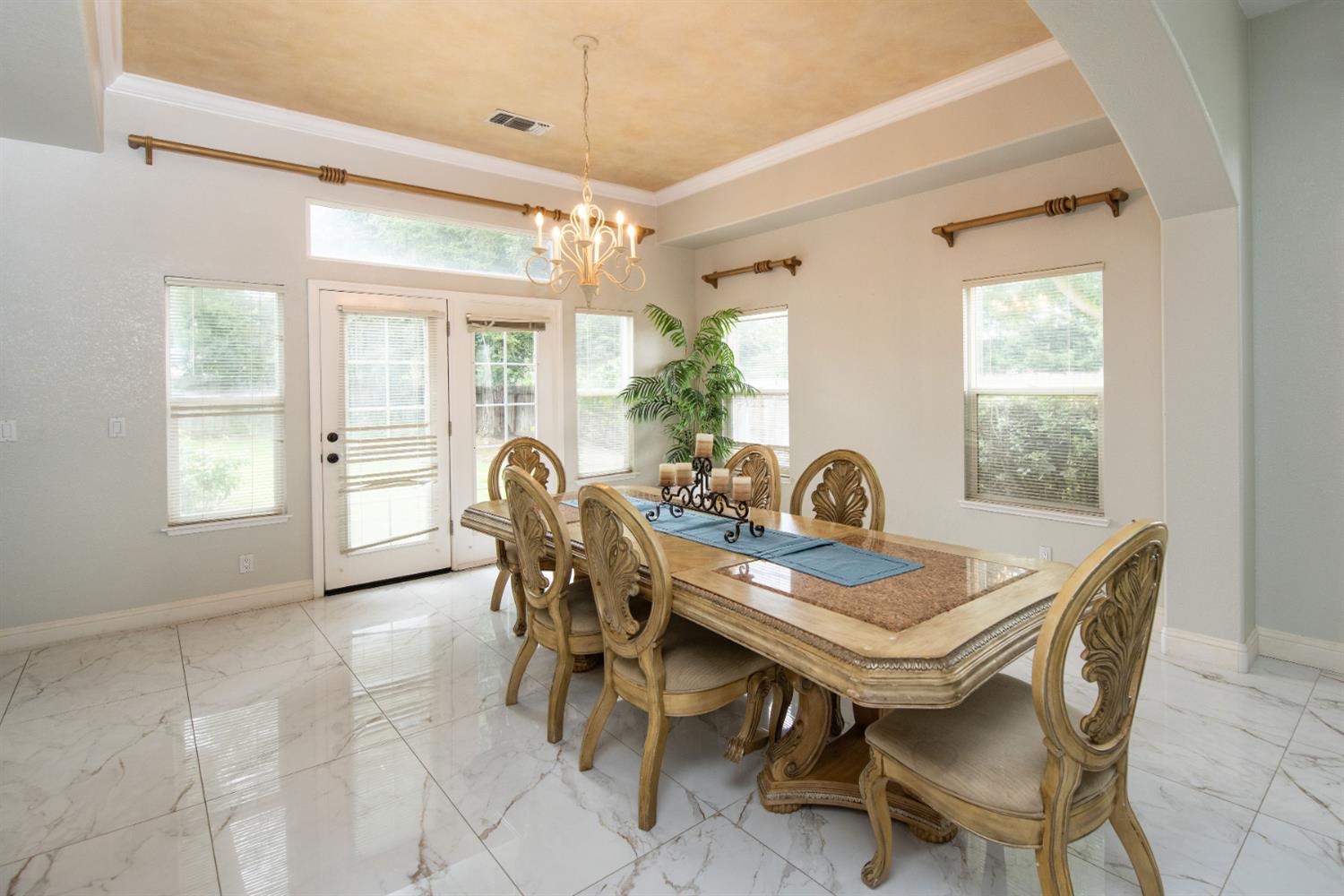 3200 Brookstone Dr, Turlock, CA 95382