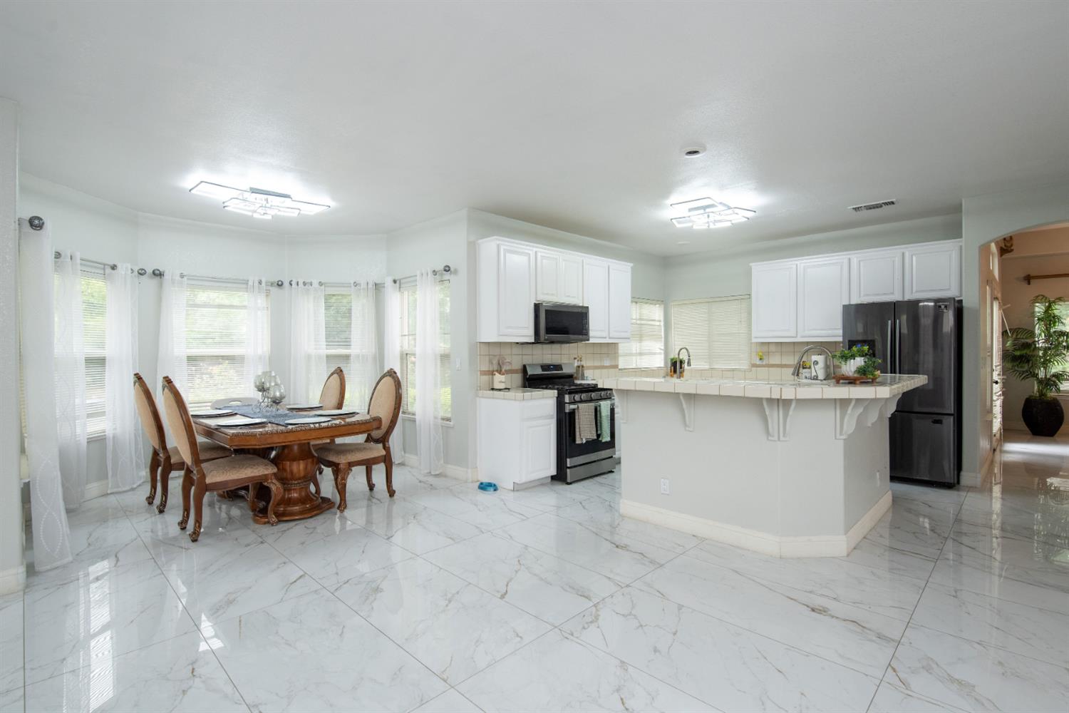 3200 Brookstone Dr, Turlock, CA 95382