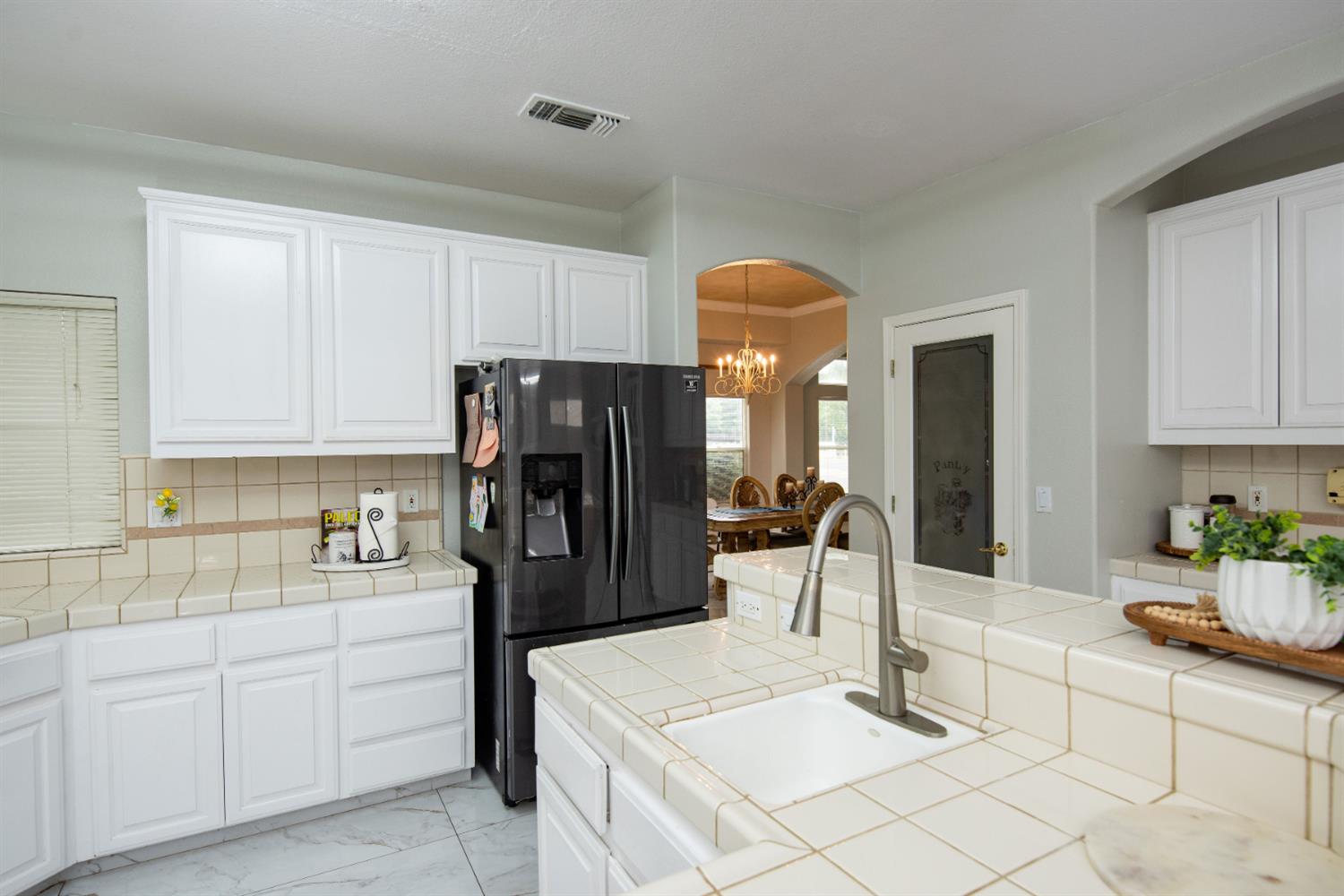 3200 Brookstone Dr, Turlock, CA 95382