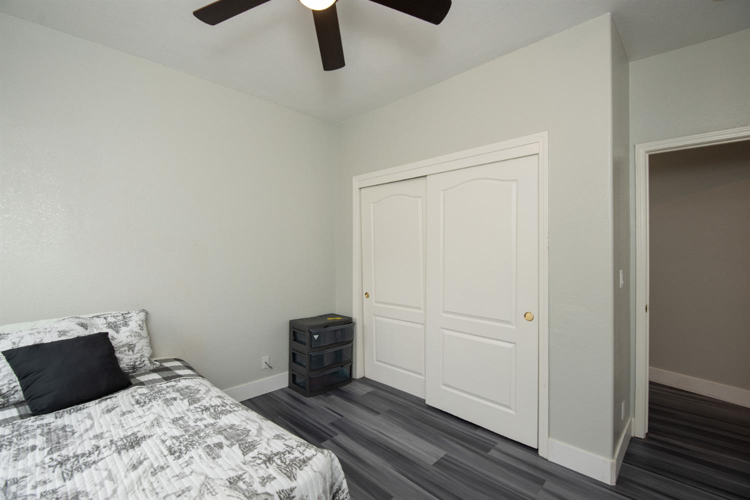 3200 Brookstone Dr, Turlock, CA 95382