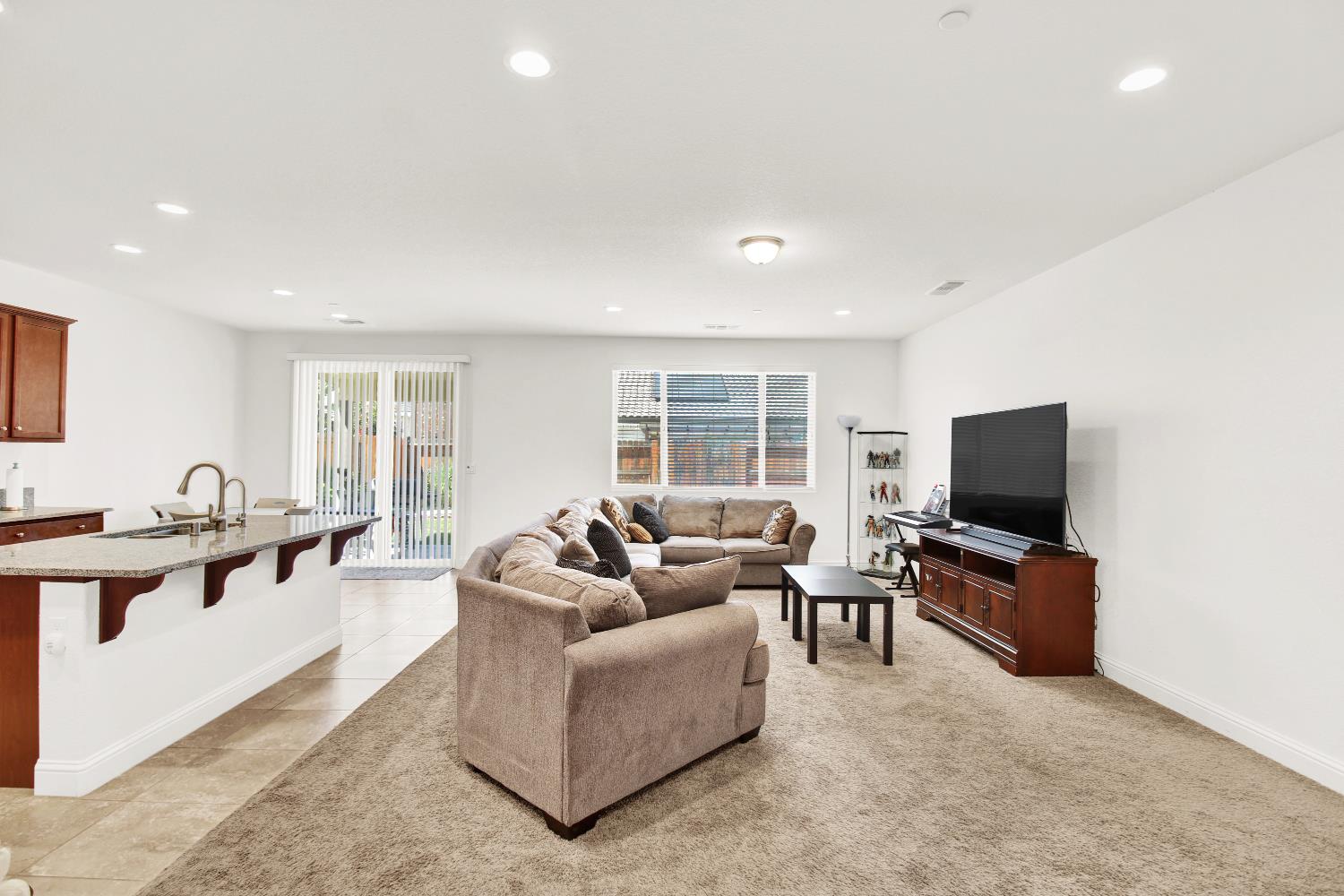 2233 Toby Ct, Modesto, CA 95355