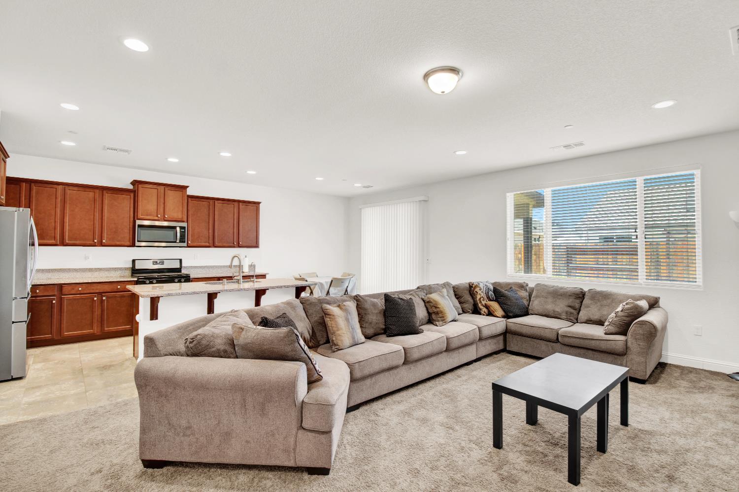 2233 Toby Ct, Modesto, CA 95355
