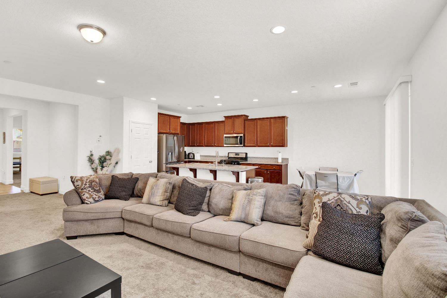 2233 Toby Ct, Modesto, CA 95355