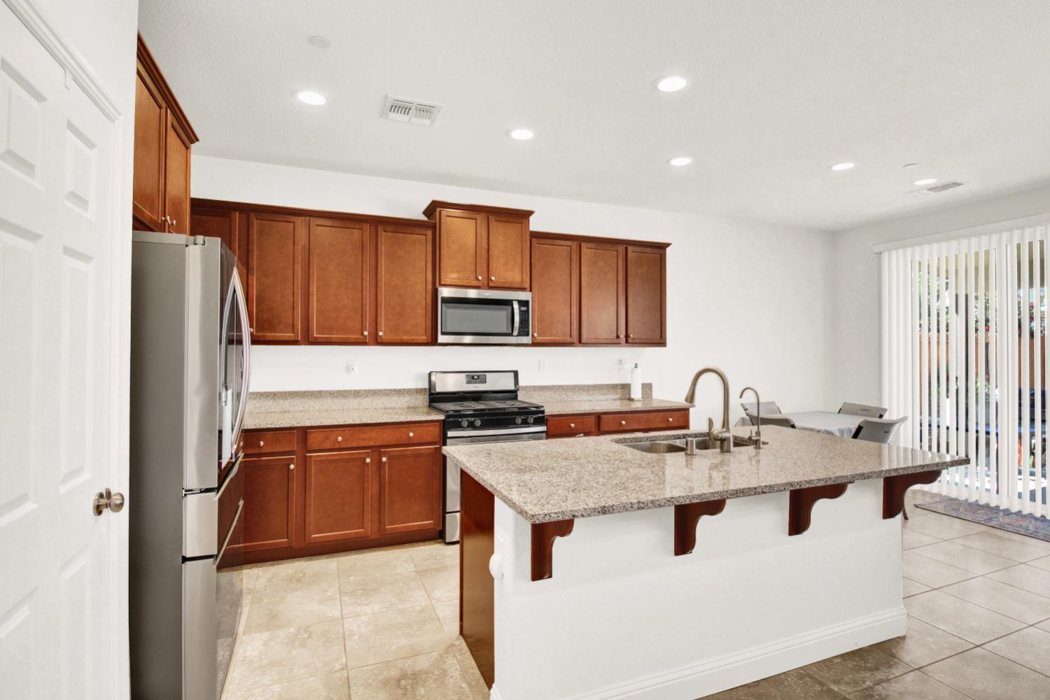 2233 Toby Ct, Modesto, CA 95355