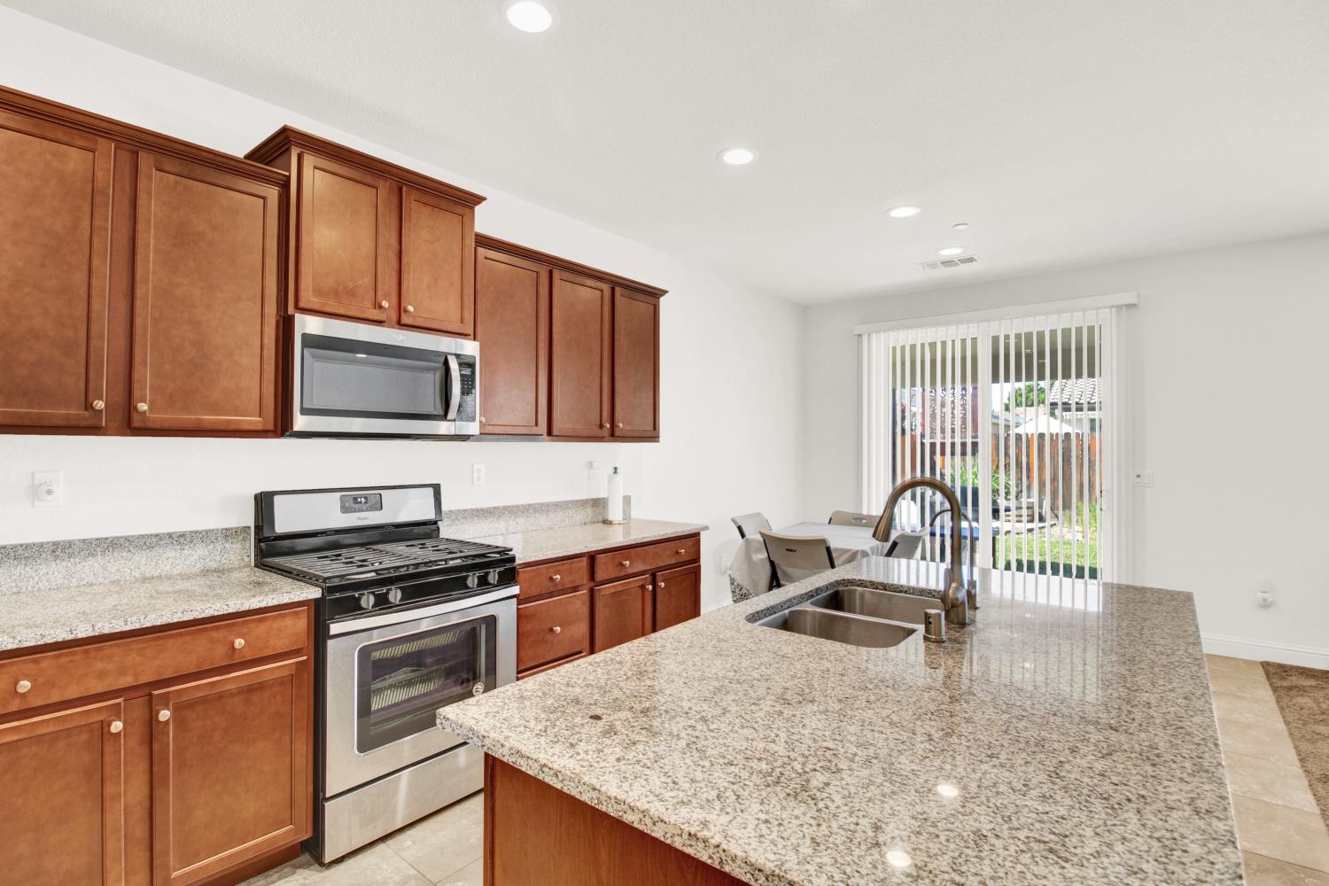 2233 Toby Ct, Modesto, CA 95355