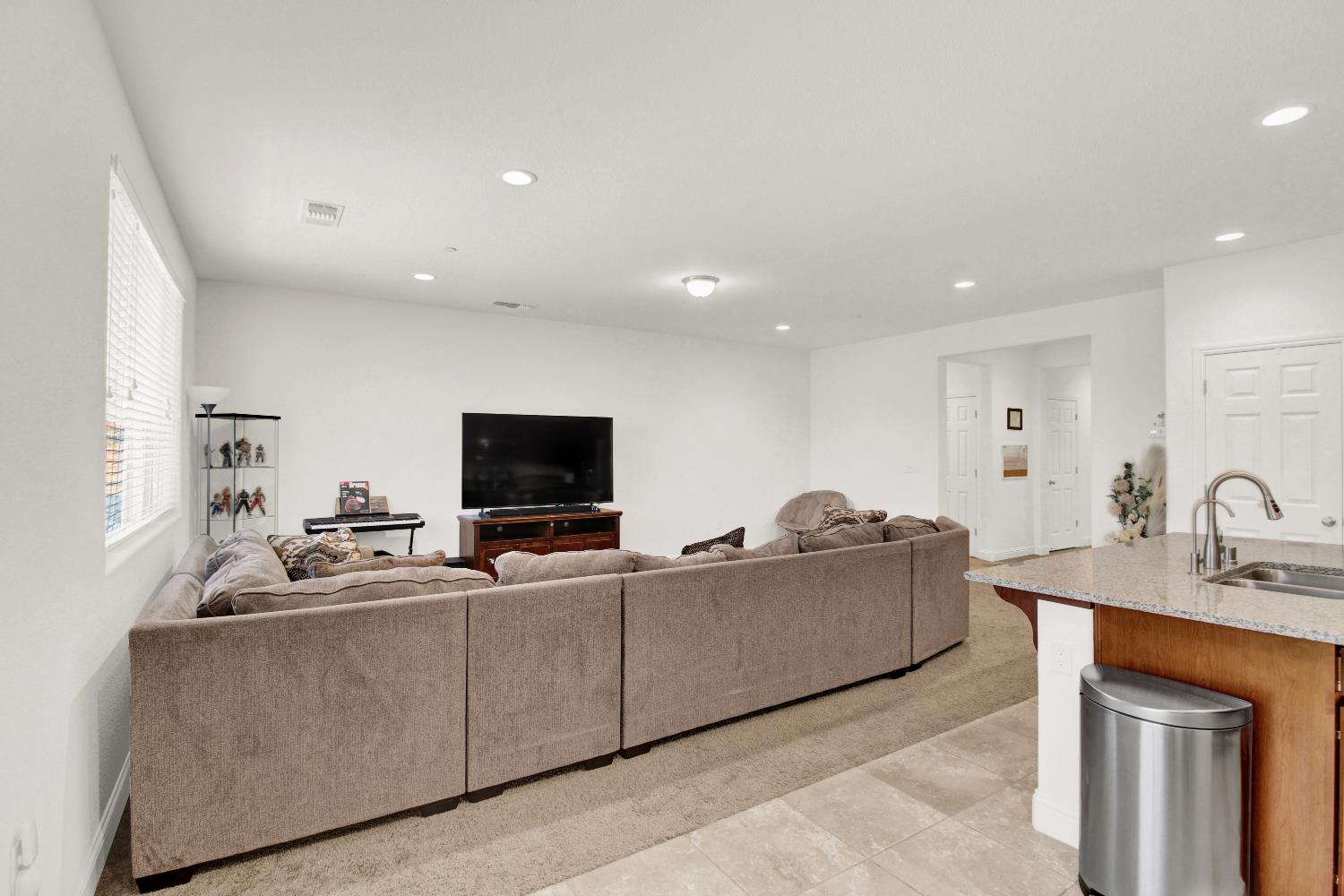 2233 Toby Ct, Modesto, CA 95355