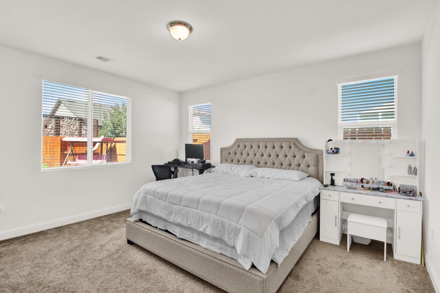 2233 Toby Ct, Modesto, CA 95355
