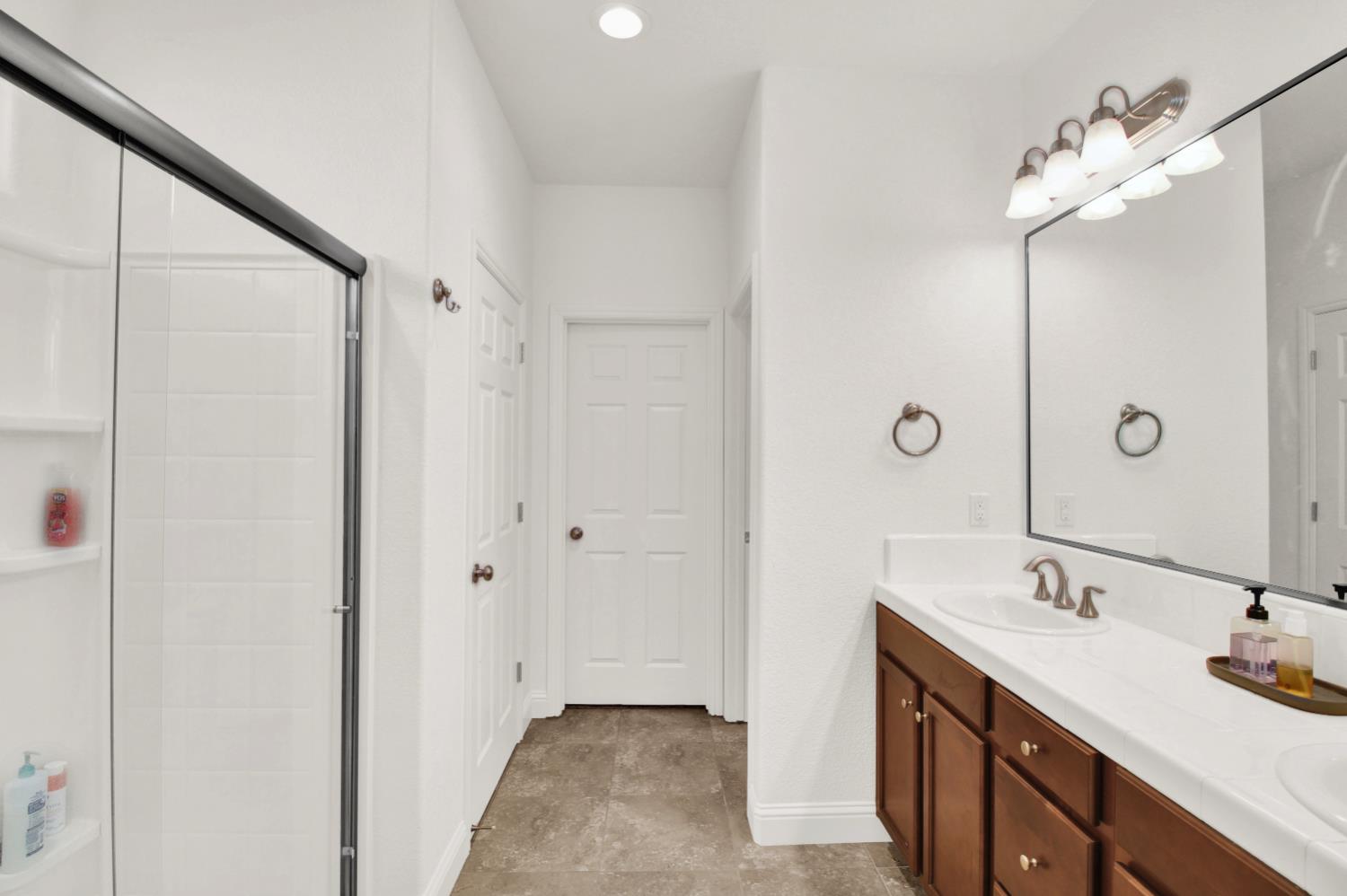 2233 Toby Ct, Modesto, CA 95355