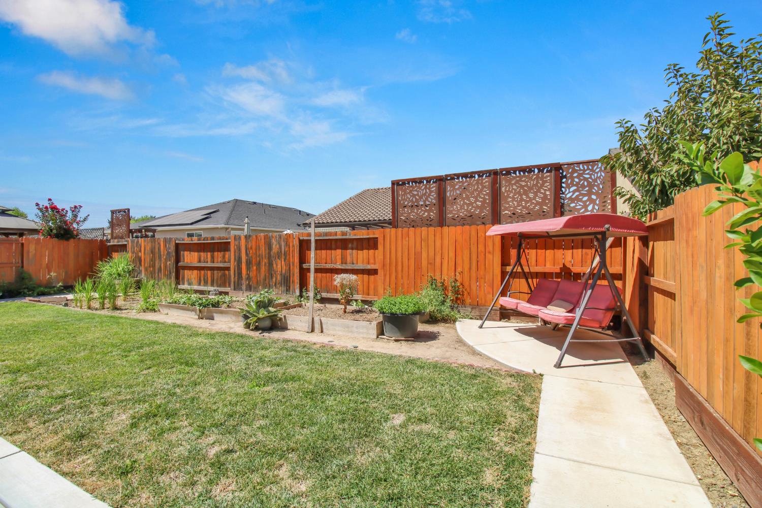 2233 Toby Ct, Modesto, CA 95355