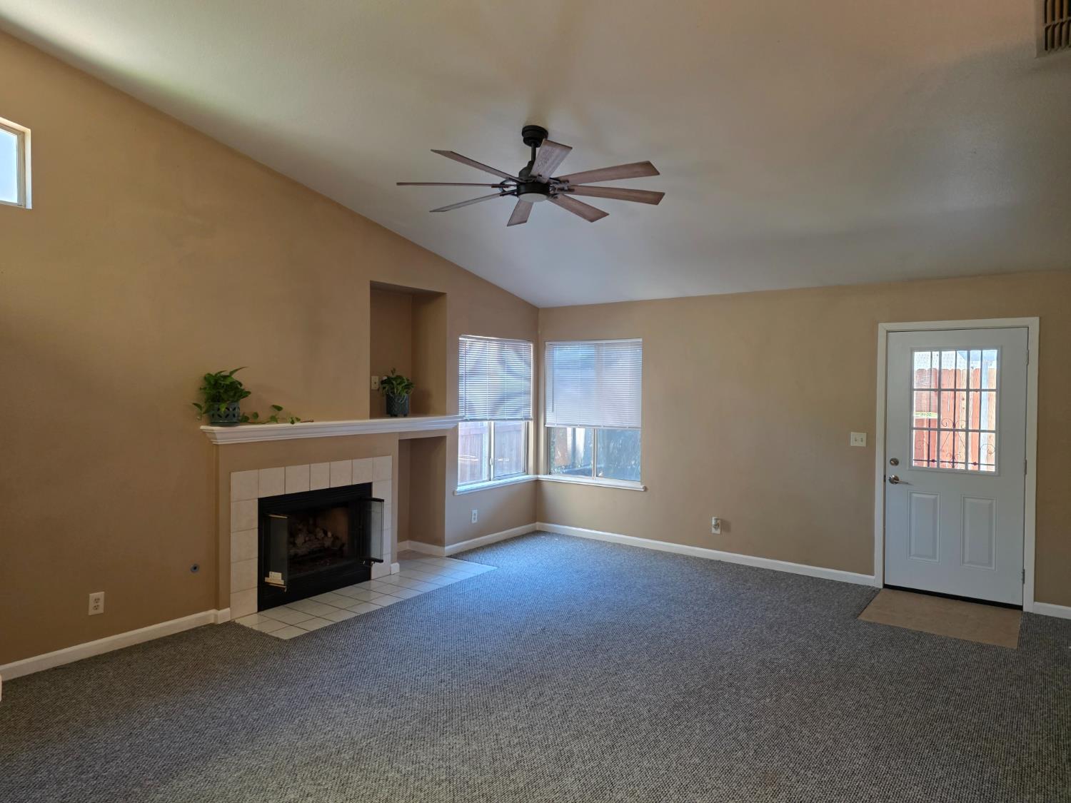 3420 Friar Tuck Way, Modesto, CA 95355
