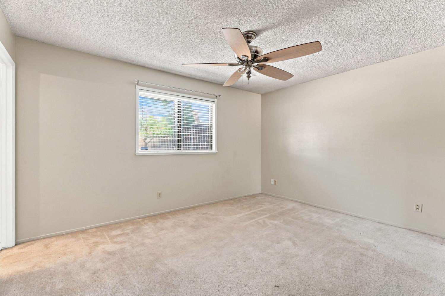 18518 Hanover Dr, Madera, CA 93638