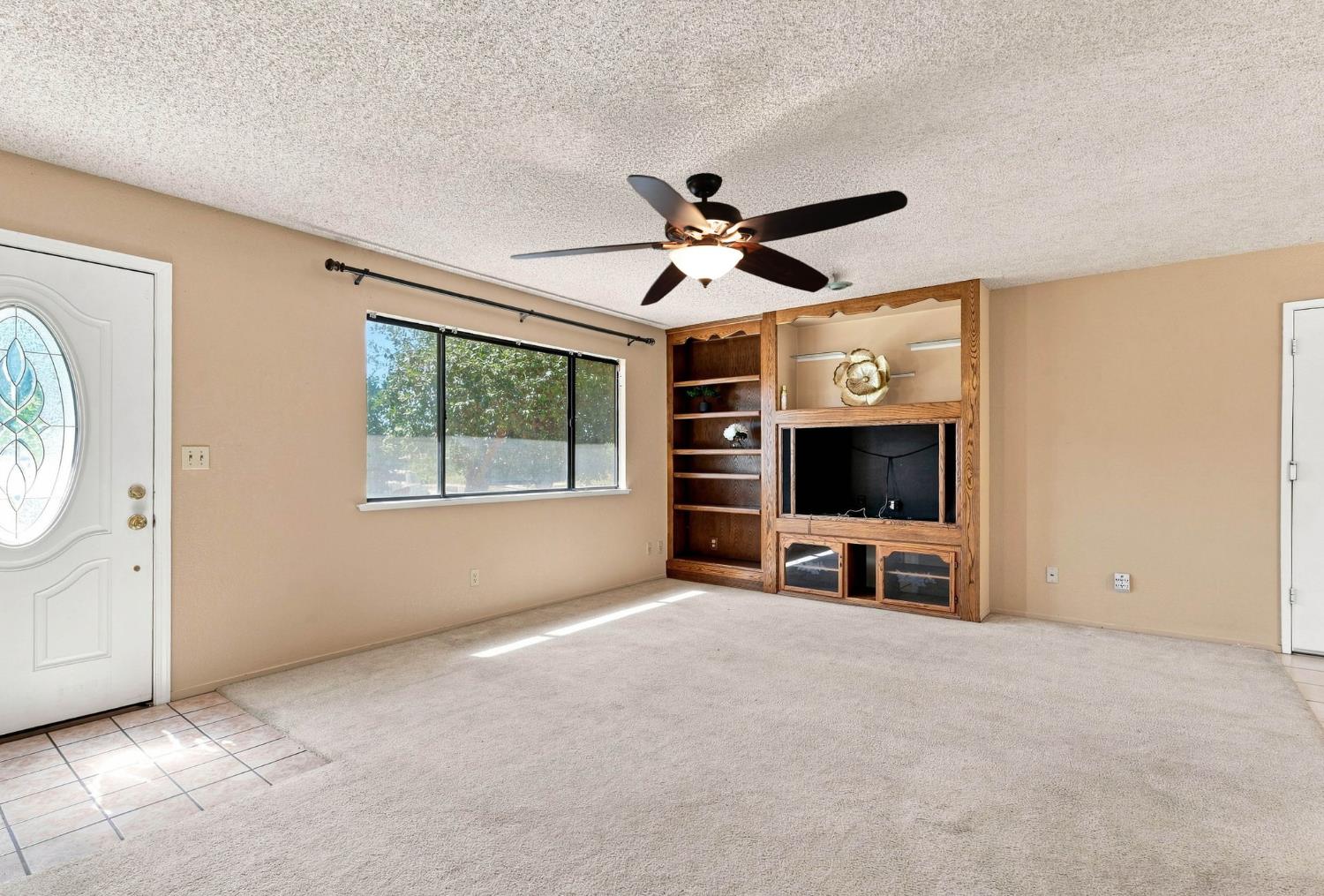 18518 Hanover Dr, Madera, CA 93638