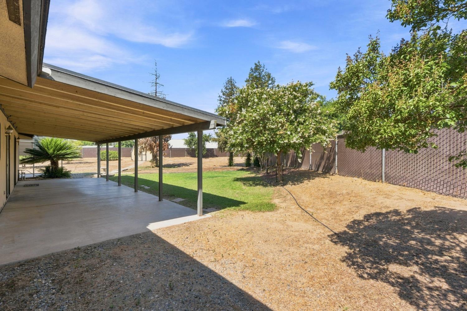18518 Hanover Dr, Madera, CA 93638