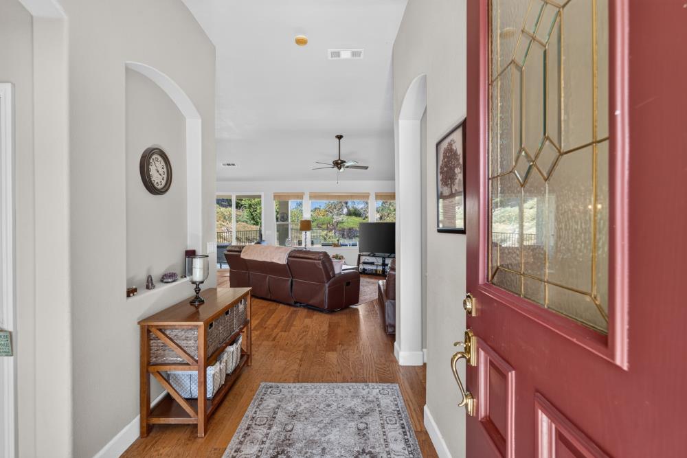460 Mitchell Lake Ct, Copperopolis, CA 95228