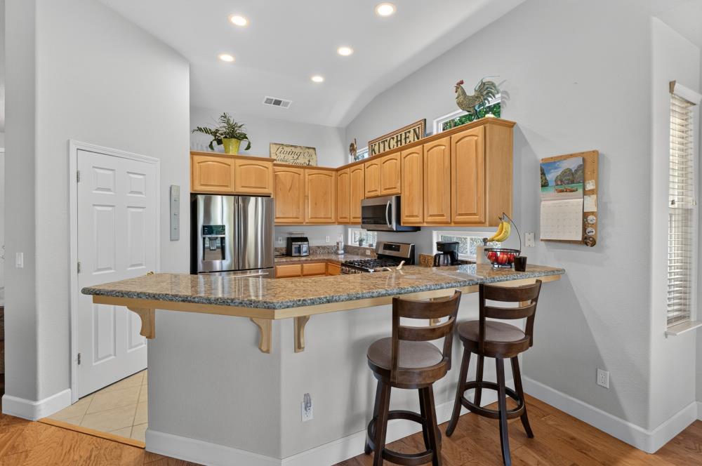 460 Mitchell Lake Ct, Copperopolis, CA 95228