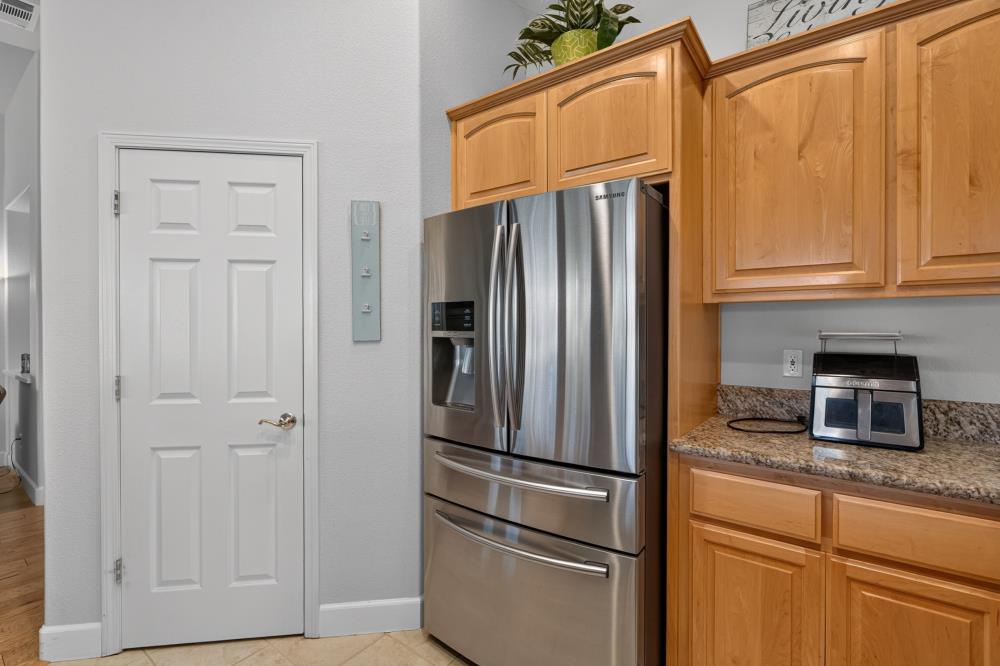 460 Mitchell Lake Ct, Copperopolis, CA 95228