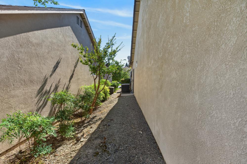 460 Mitchell Lake Ct, Copperopolis, CA 95228