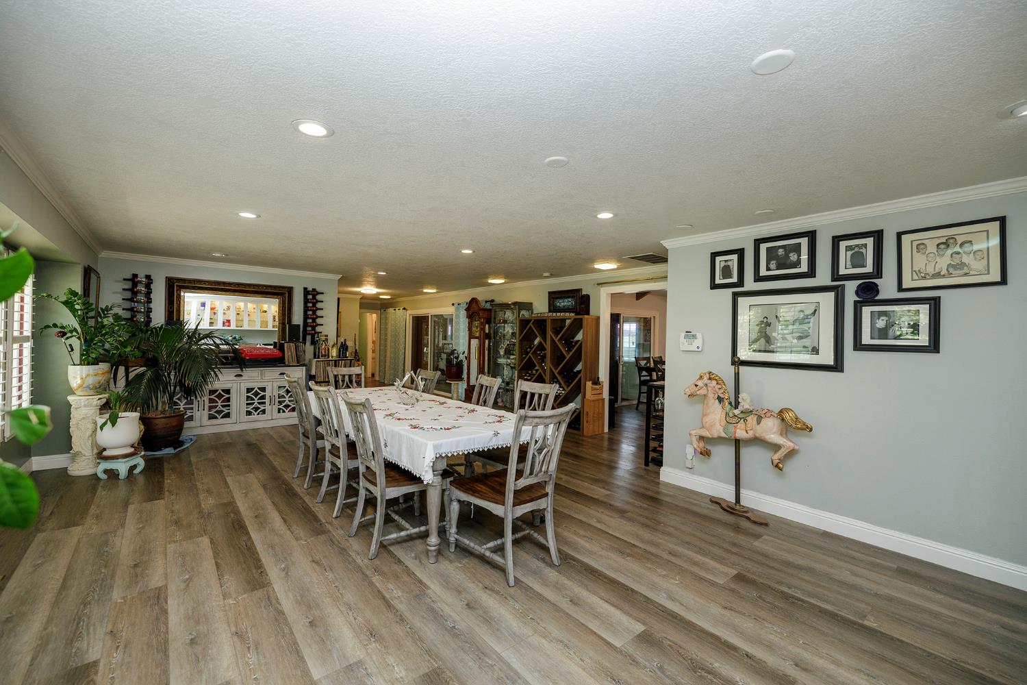 404 W Rumble Rd, Modesto, CA 95350